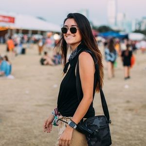 Meet your Posher, Lauren